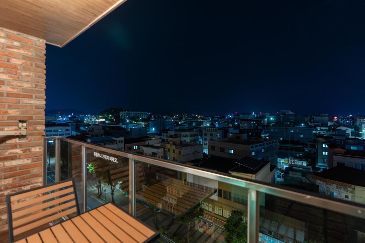 Jecheon Hound Hotel Chechon Exterior photo
